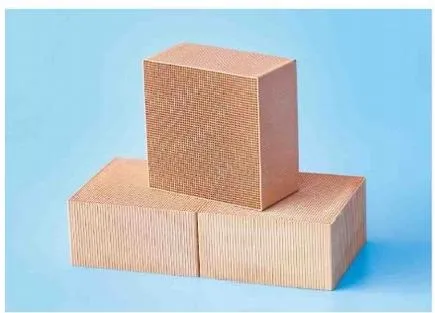 Plemeniti metalni katalizator niskotemperaturnog izgaranja